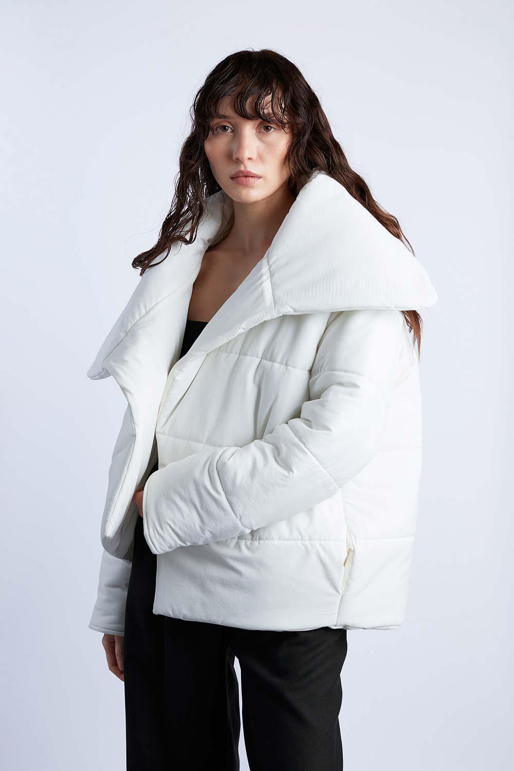Wabi Sabi-Cozy Beyaz Asimetrik Mont-Mont-1-roqelvaxirum.shop