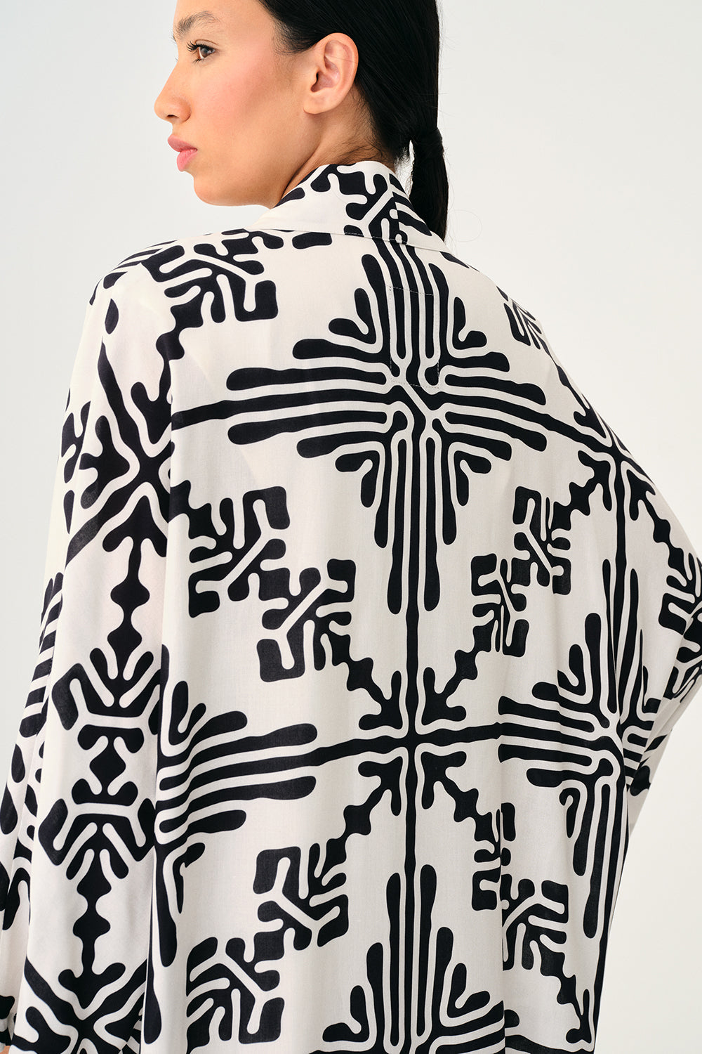 Yakaza Studio-Kimono Xochitl-Kimono-5-roqelvaxirum.shop