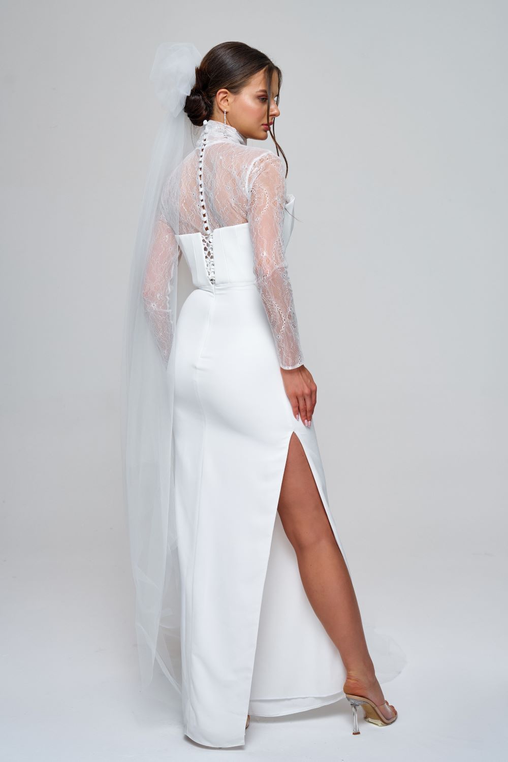 Zeynep Kaya-Fransız Dantel Yırtmaçlı Drapeli Elbise-Elbise-3-roqelvaxirum.shop