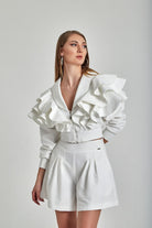 Zeynep Kaya-Geniş Paçalı Ribana Detay Beyaz Şort-Şort-1-roqelvaxirum.shop