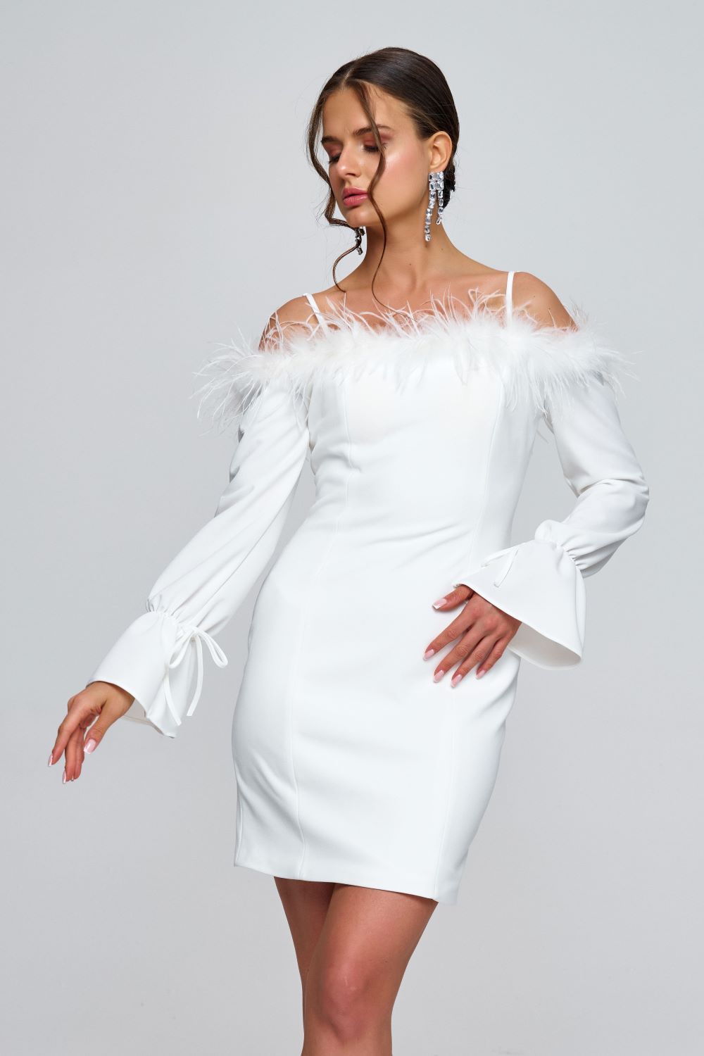 Zeynep Kaya-Yakası Tüylü Askılı Elbise-Elbise-1-roqelvaxirum.shop