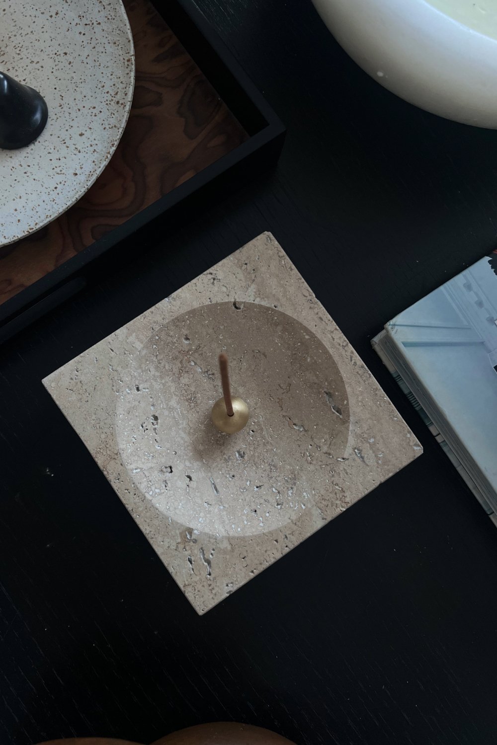 oinostudio-Kruger Kare Tütsülük Traverten-Tütsülük-6-roqelvaxirum.shop