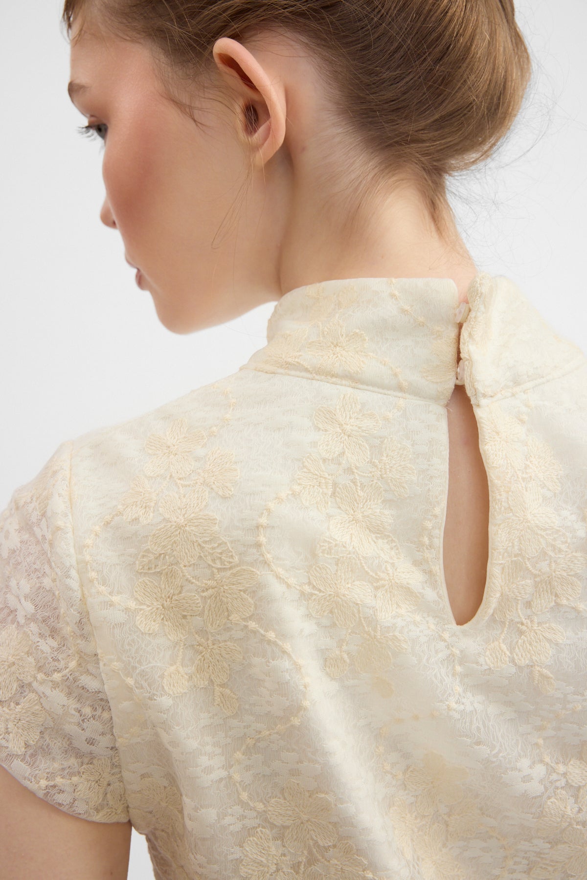 Sakura İşlemeli Bluz - 5