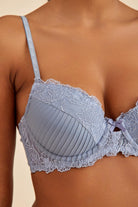 Amarelle-Paris Gri Mavi Balenli Dantelli Dolgulu Push-up Sütyen-Sütyen-6-roqelvaxirum.shop