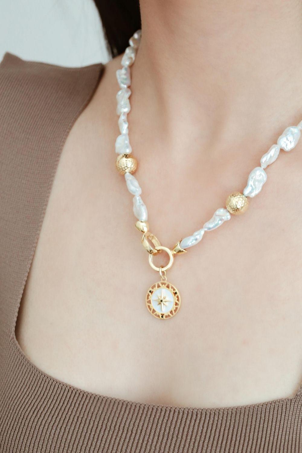 Linya Jewellery-Kutup Yıldızı Madalyon İnci Kolye-Kolye-2-roqelvaxirum.shop